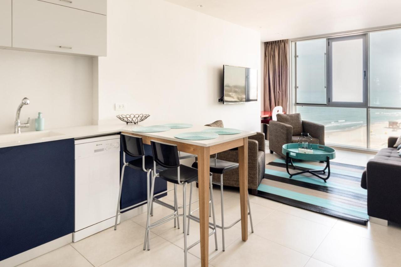 Beach Apartment- Breathtaking Views With Bomb Shelter Herzliya Ngoại thất bức ảnh